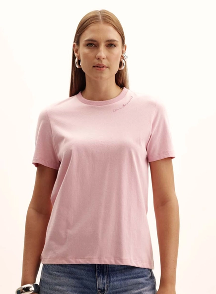 Camiseta Feminina Comfort Gola Redonda