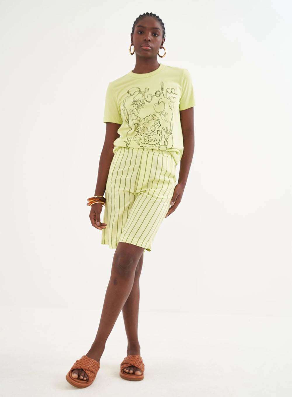 Camiseta Feminina Com Estampa Verde