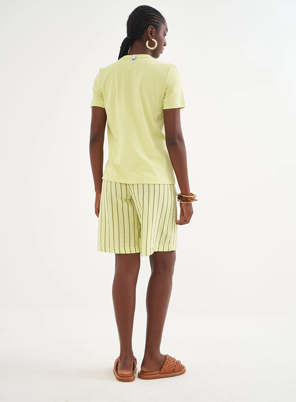Camiseta Feminina Com Estampa Verde