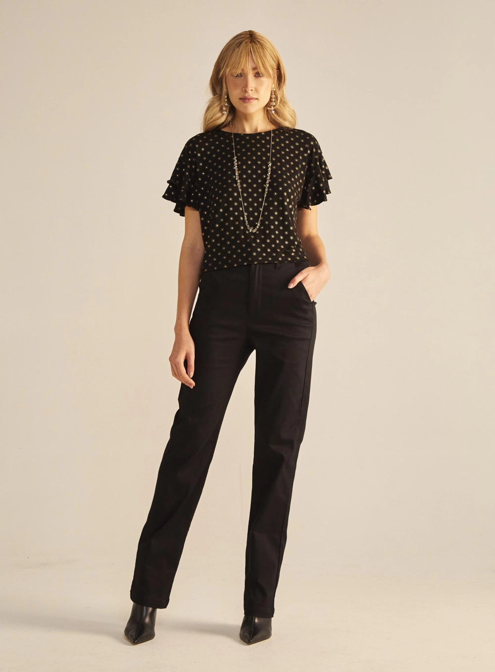 Calça Feminina Alfaiataria Reta Preto 1
