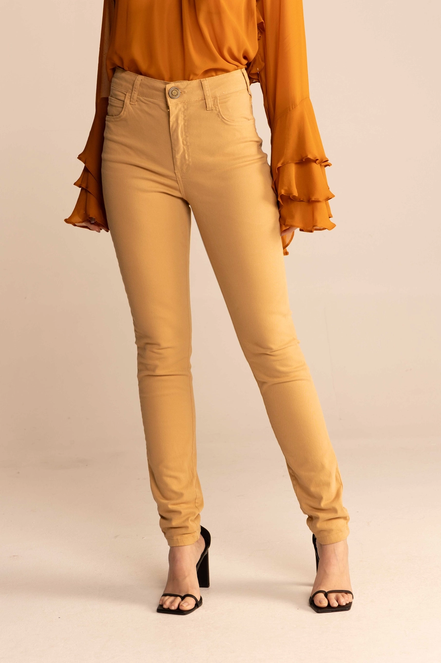 Calça Feminina Sarja Skinny Bege Soybean 2