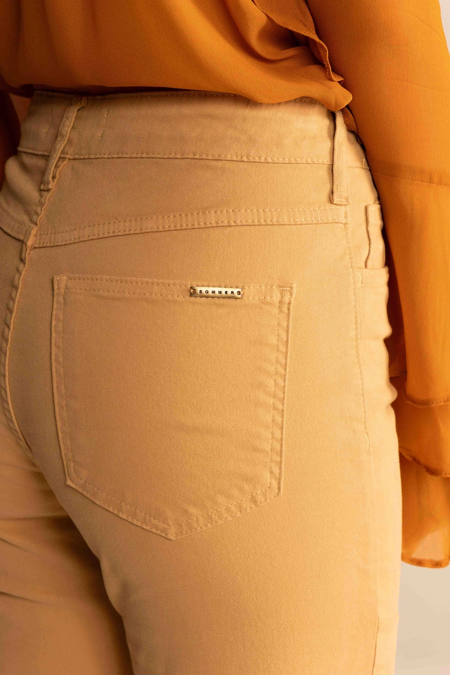 Calça Feminina Sarja Skinny Bege Soybean 3