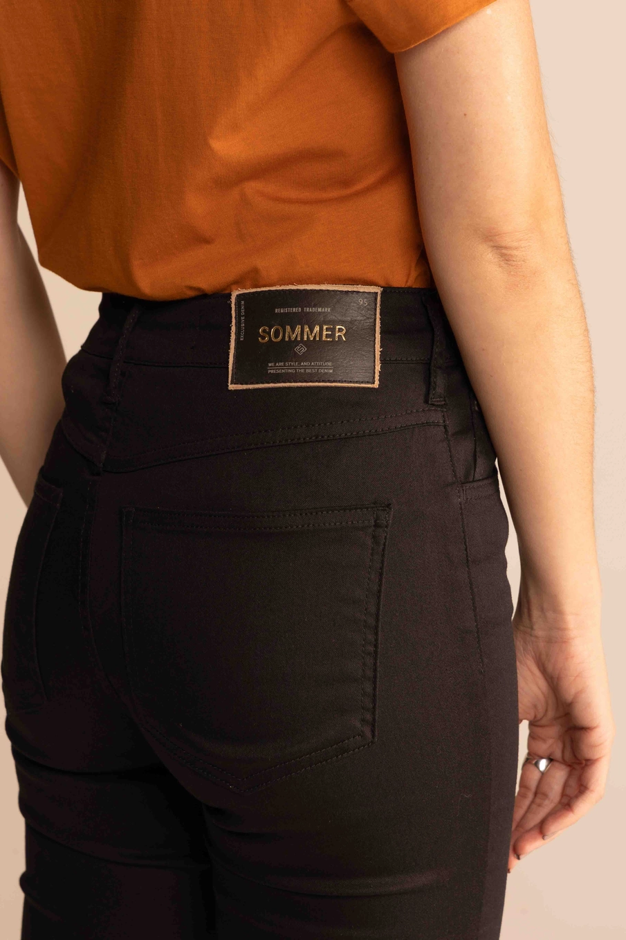 Calça Feminina Sarja Skinny Cintura Alta Preto 3