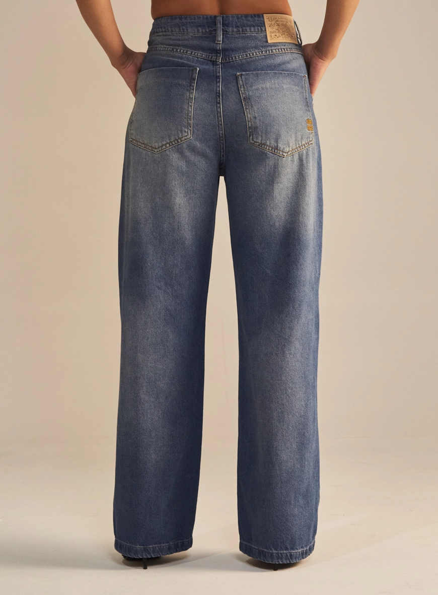 Calça Jeans Feminina Baggy Wide Leg Com Rasgos Índigo 4