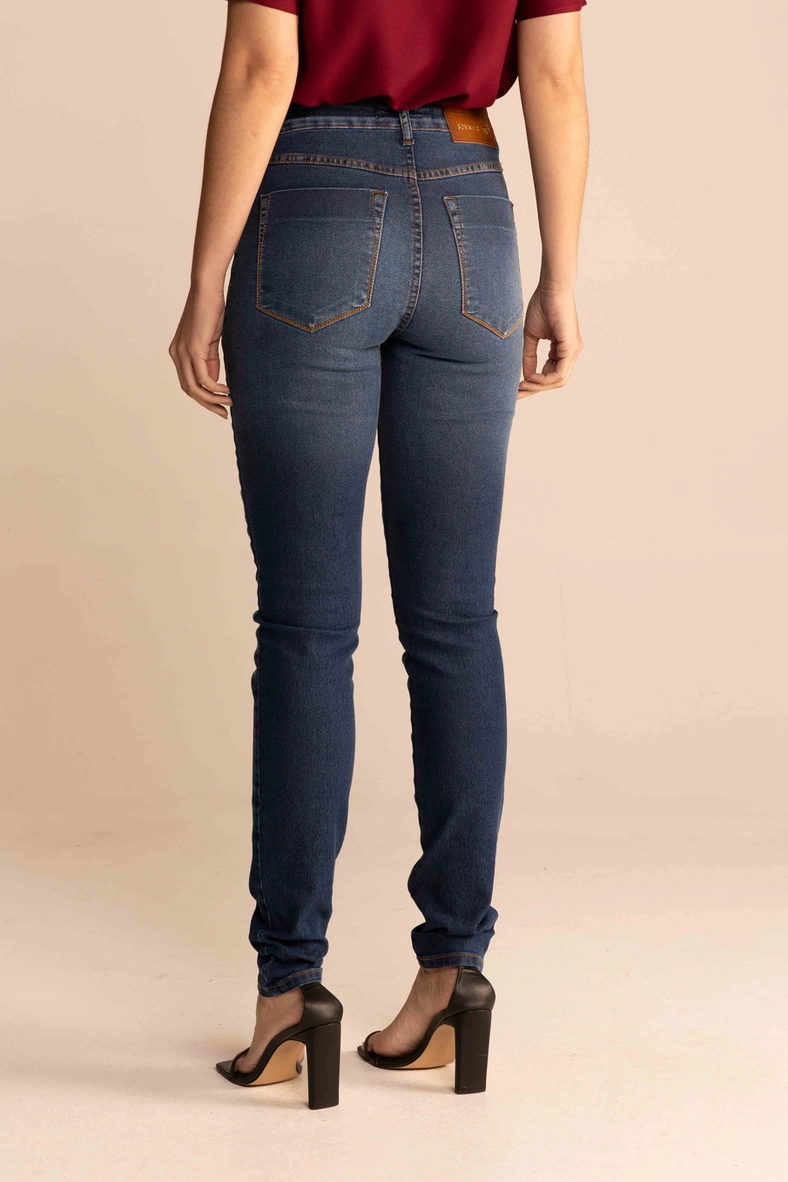 Calça Jeans Feminina Skinny Lavagem Média Índigo 4