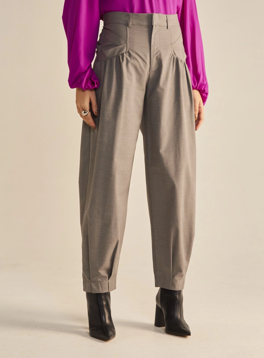 Calça Feminina Alfaiataria Cenoura Cinza 2