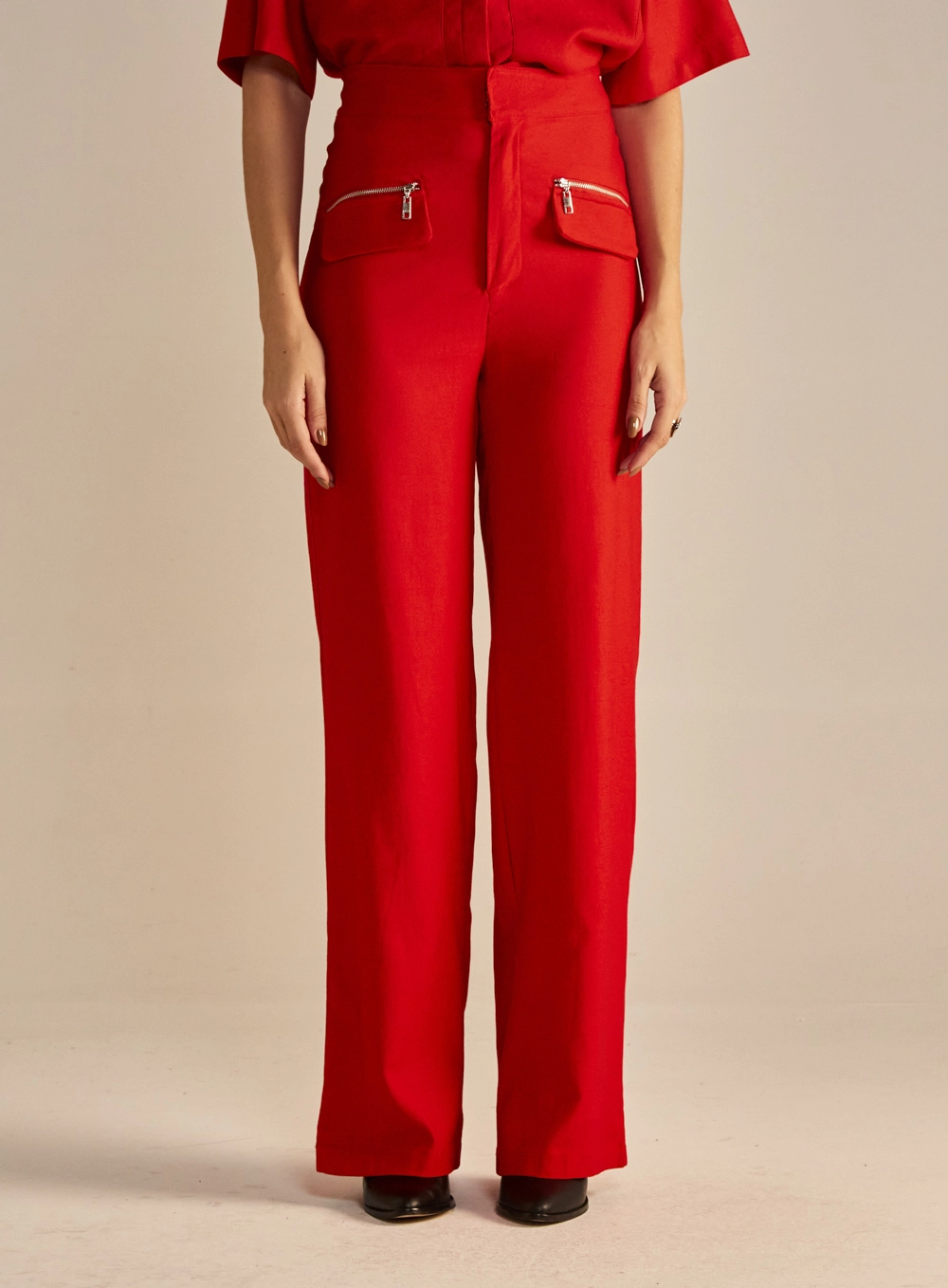 Calça Feminina Alfaiataria Reta Zíper Frontal Vermelho 2