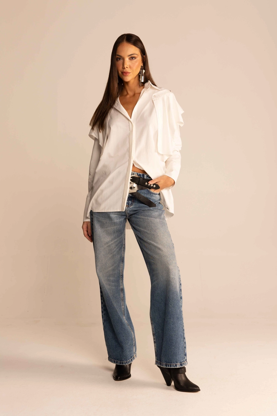 Calça Jeans Feminina Reta Lavagem Média Índigo 1