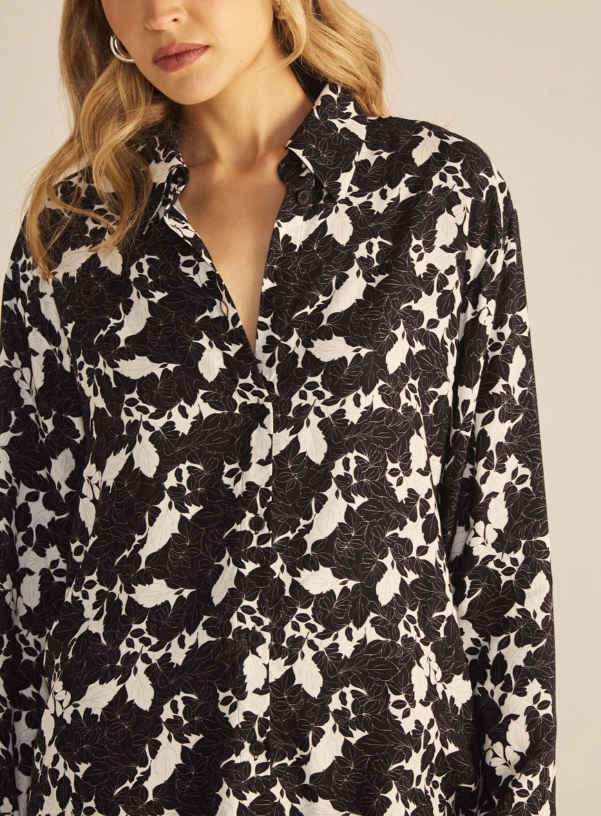 Camisa Feminina Comfort Alongada Com Estampa Estampados 2