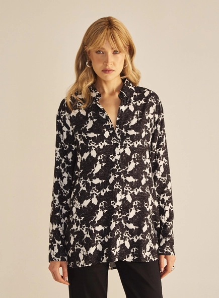 Camisa Feminina Comfort Alongada Com Estampa