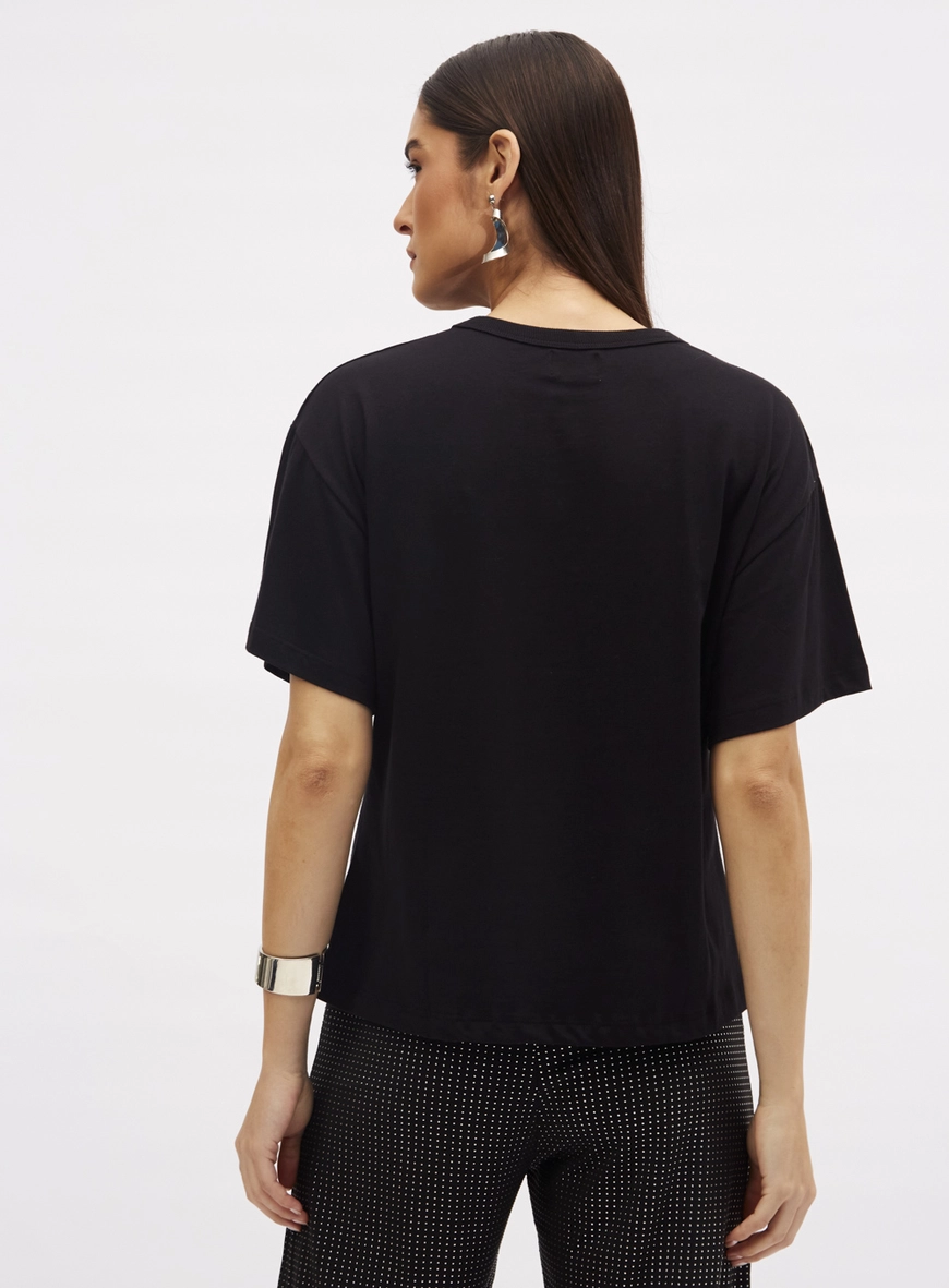 Camiseta Estampada Com Aplicação Preto 3