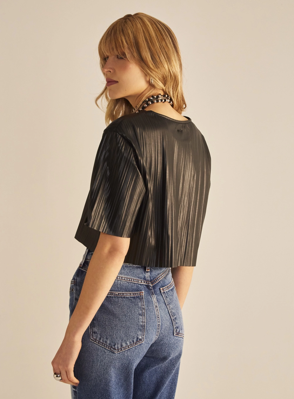 Camiseta Plissada Preto 3