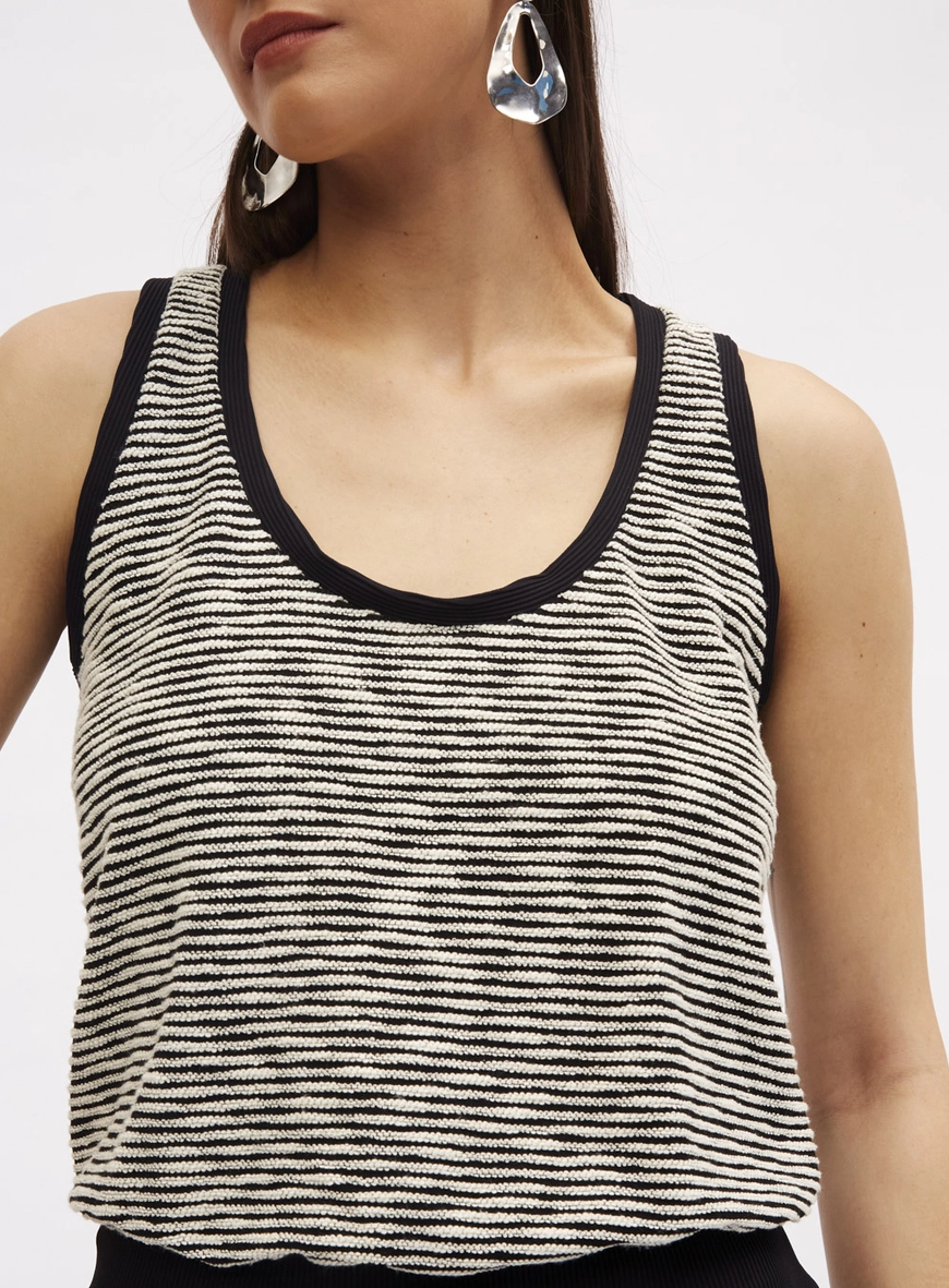 Blusa Comfort Listrada Com Textura Estampados 4