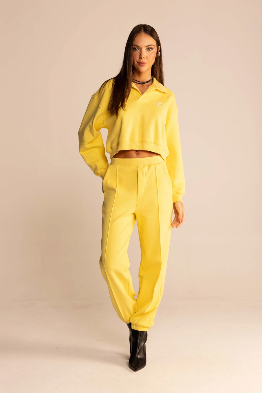 Blusão Feminino Square Gola Polo Com Logo Amarelo 4