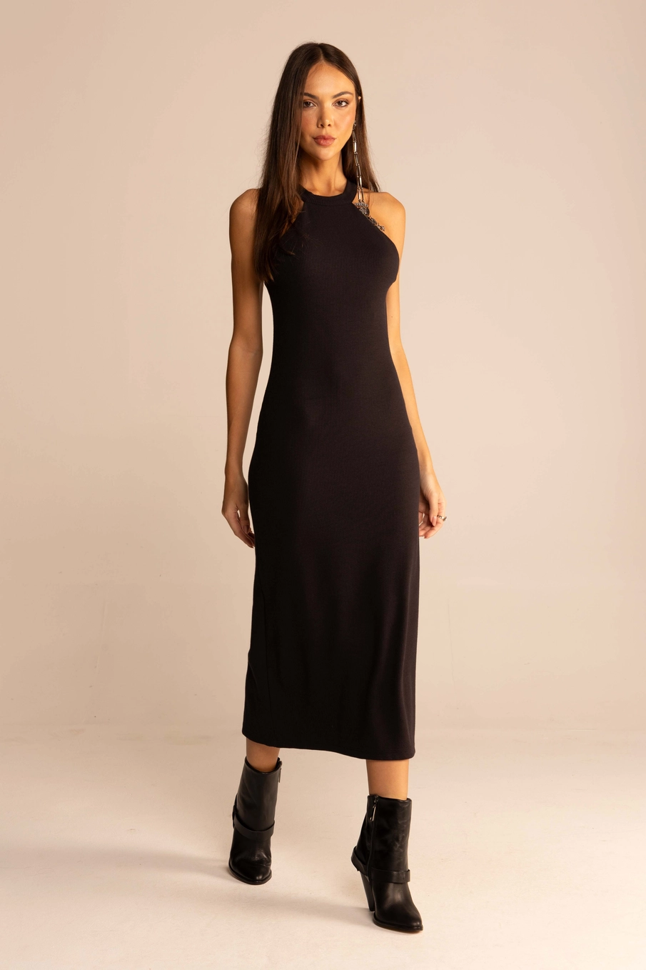 Vestido Midi Canelado Preto 4