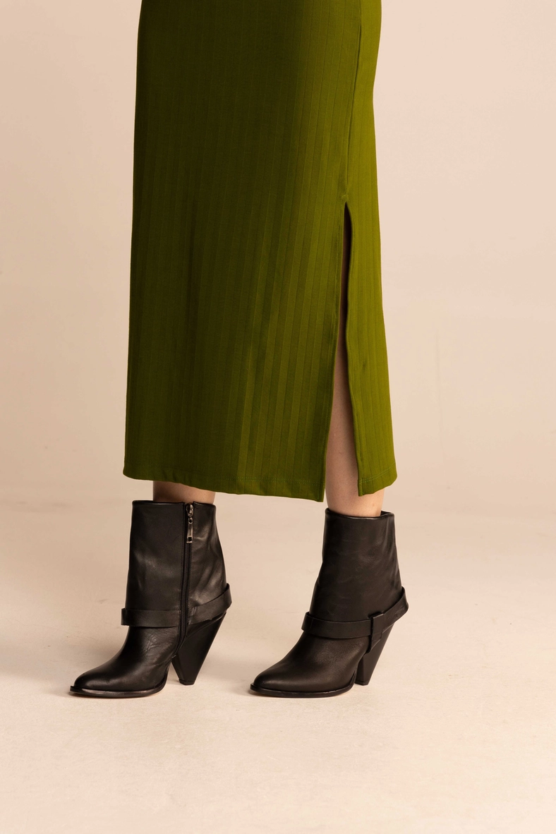 Vestido Canelado Com Fenda Verde Serrano 2