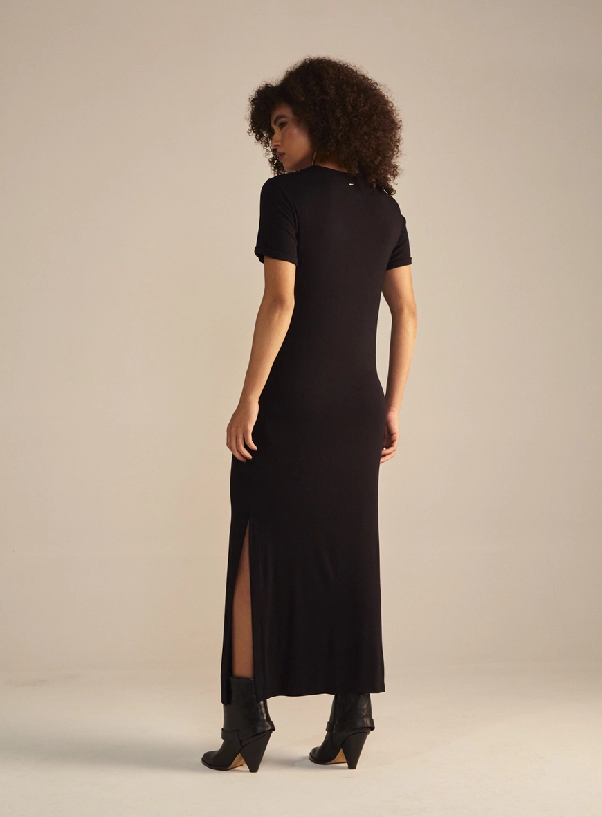 Vestido Midi Com Fenda Lateral Preto 3