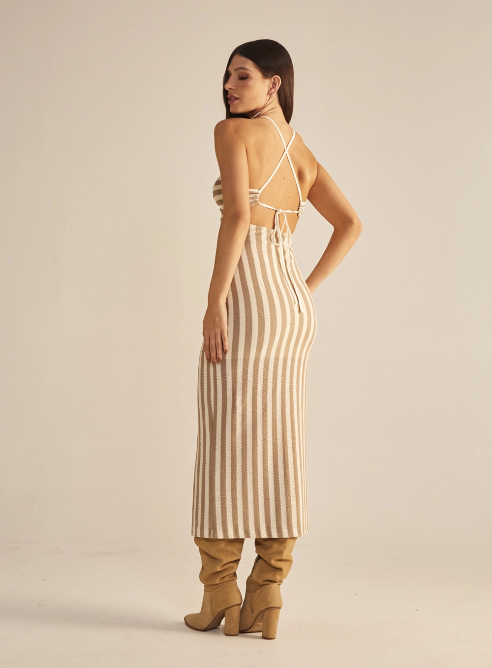 Vestido Slim Listrado Com Amarração Nas Costas Estampadas 3