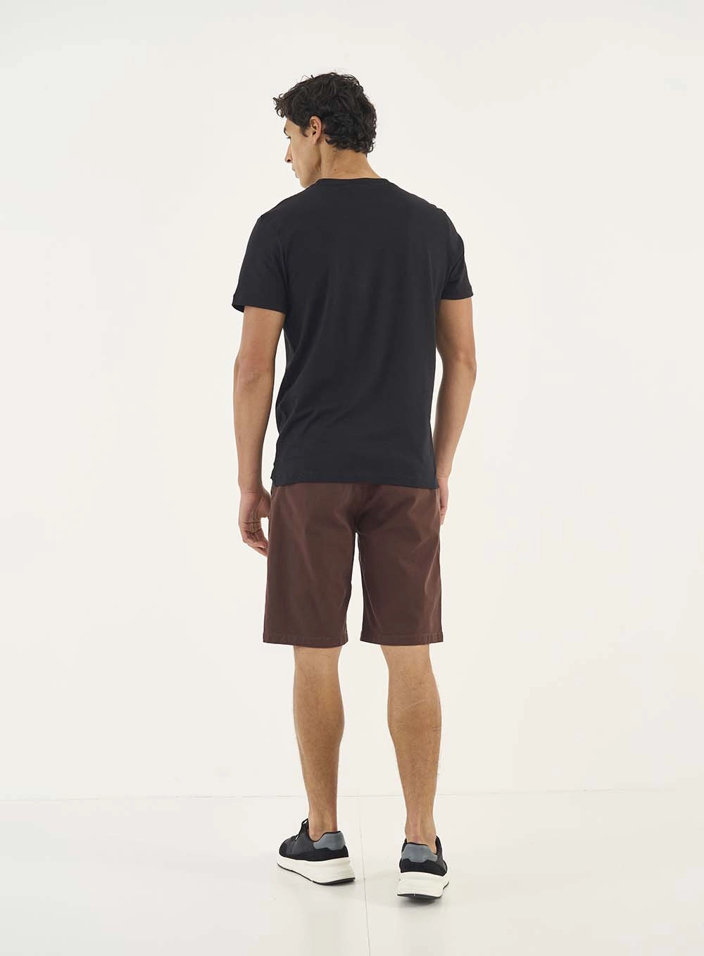 Bermuda Sarja Chino Marrom