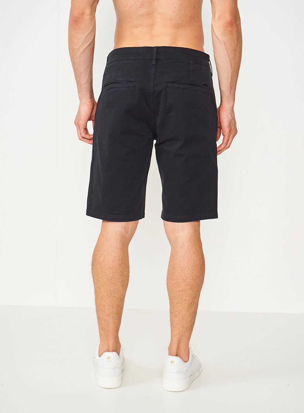 Bermuda Sarja Chino Preto