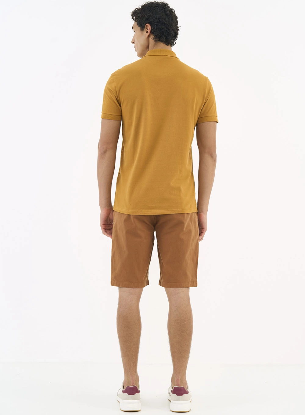 Bermuda Sarja Chino Marrom