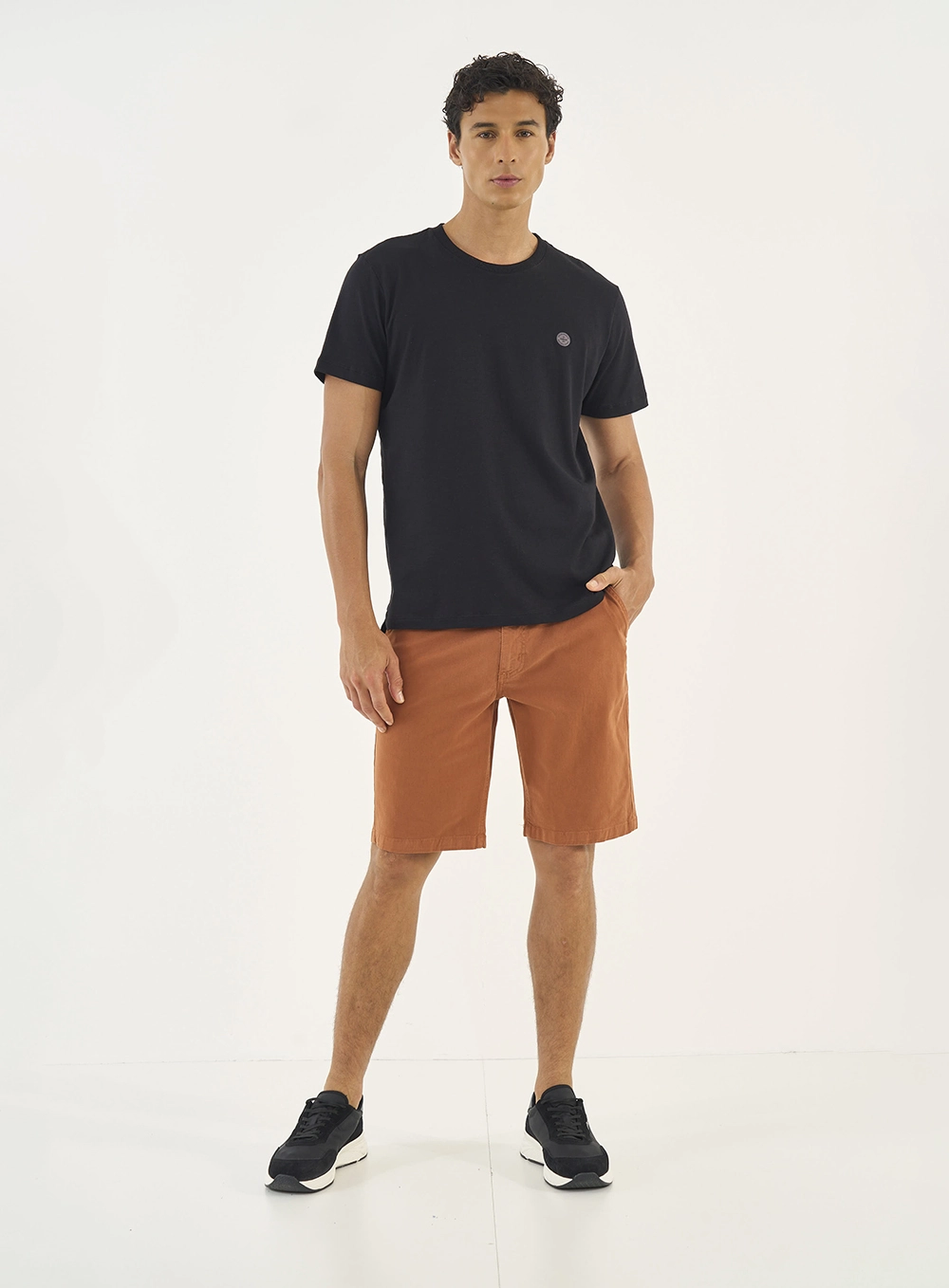 Bermuda Sarja Chino Marrom Zeus