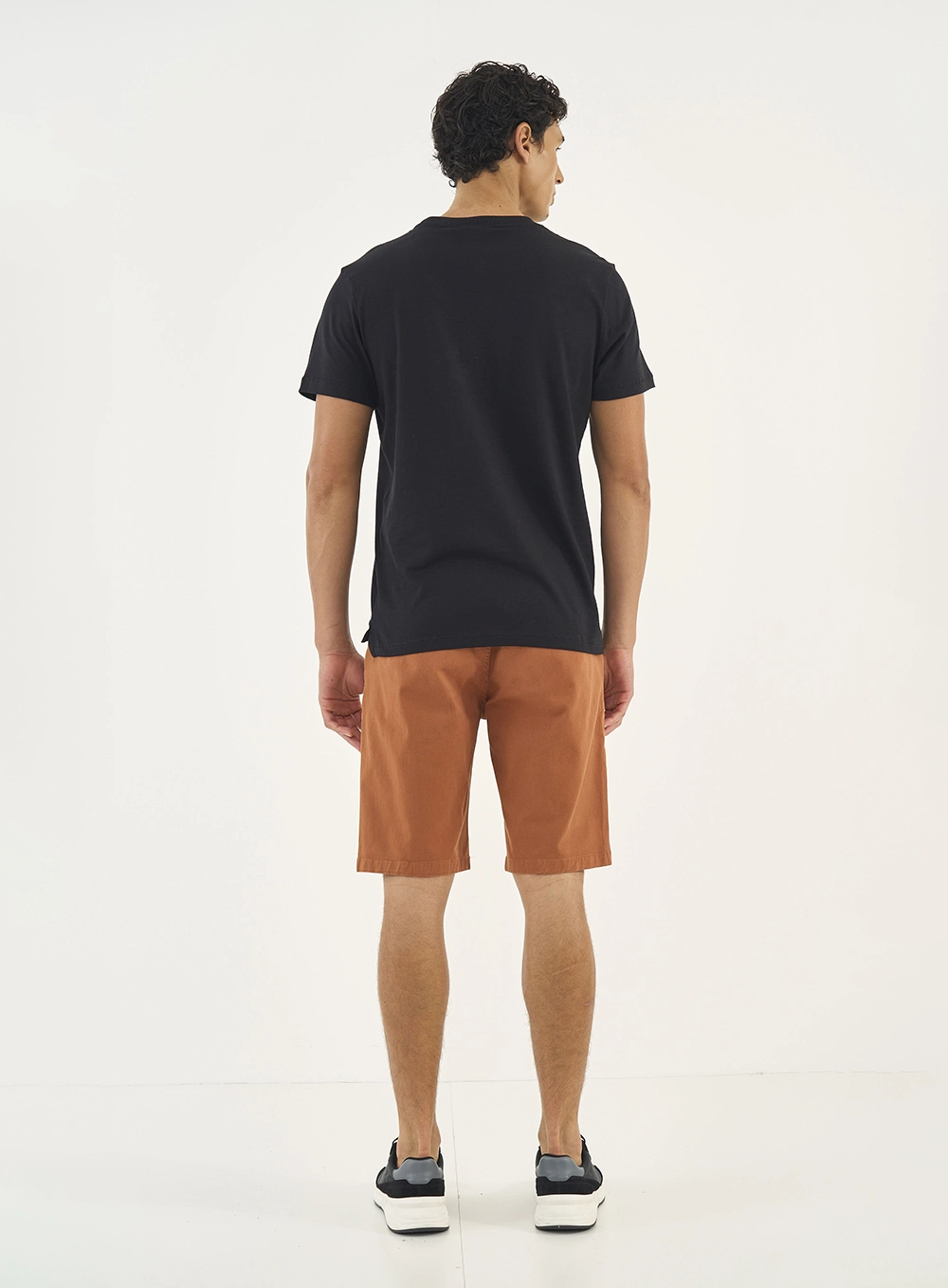 Bermuda Sarja Chino Marrom Zeus
