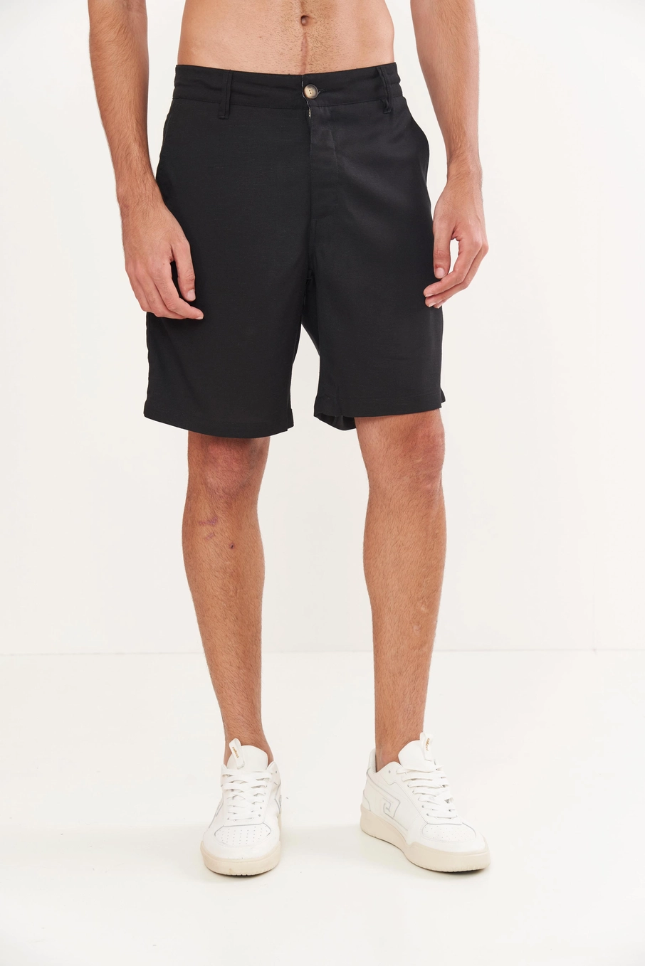 Bermuda Reta Viscose E Linho Preto