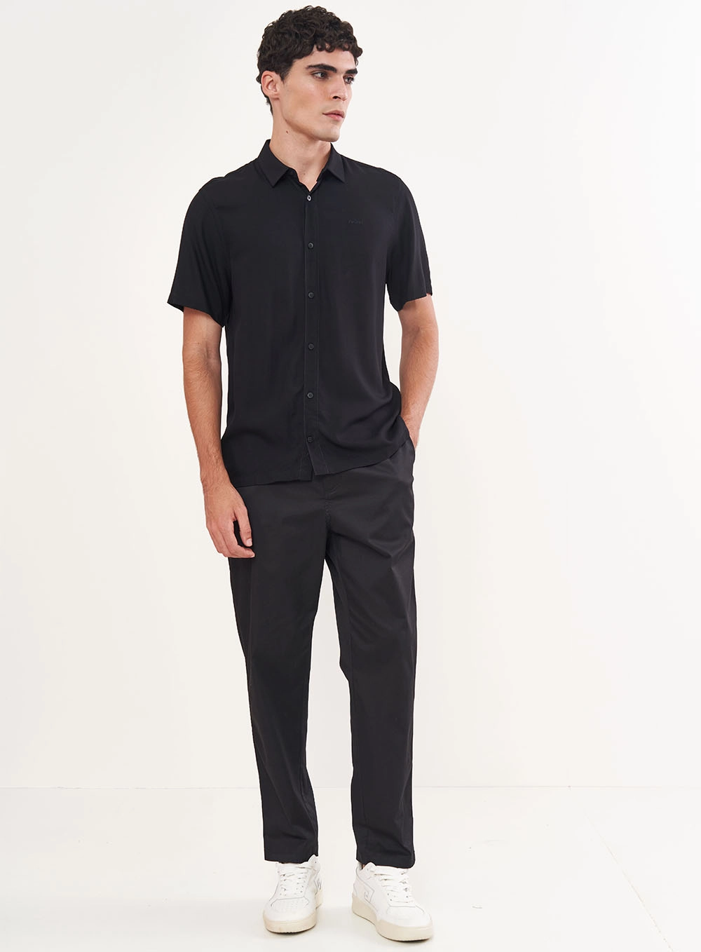 Camisa Relax Manga Curta Preto
