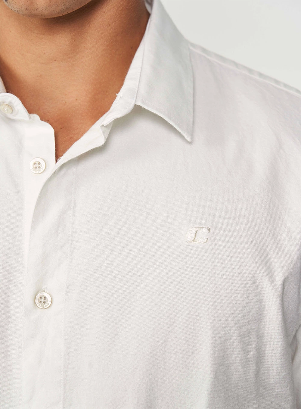 Camisa Manga Curta Essential Slim Off White