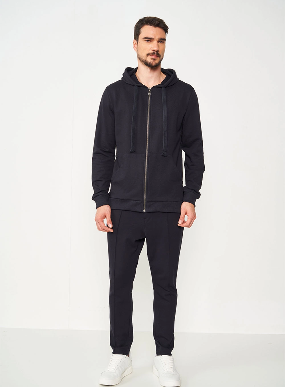 Jaqueta Slim De Moletom Com Capuz Preto
