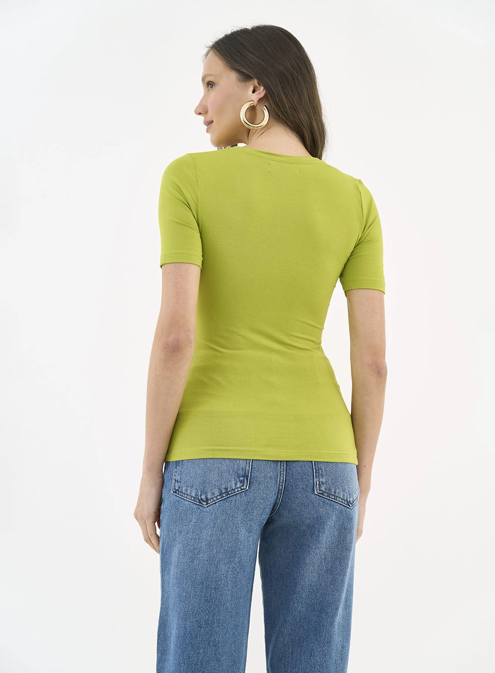 Camiseta Feminina Slim Viscose Decote V Verde