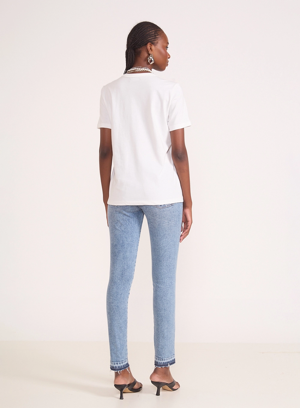 Camiseta Feminina Essential Algodão Off Shell