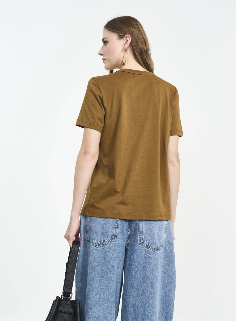 Camiseta Feminina Essential Algodão Marrom