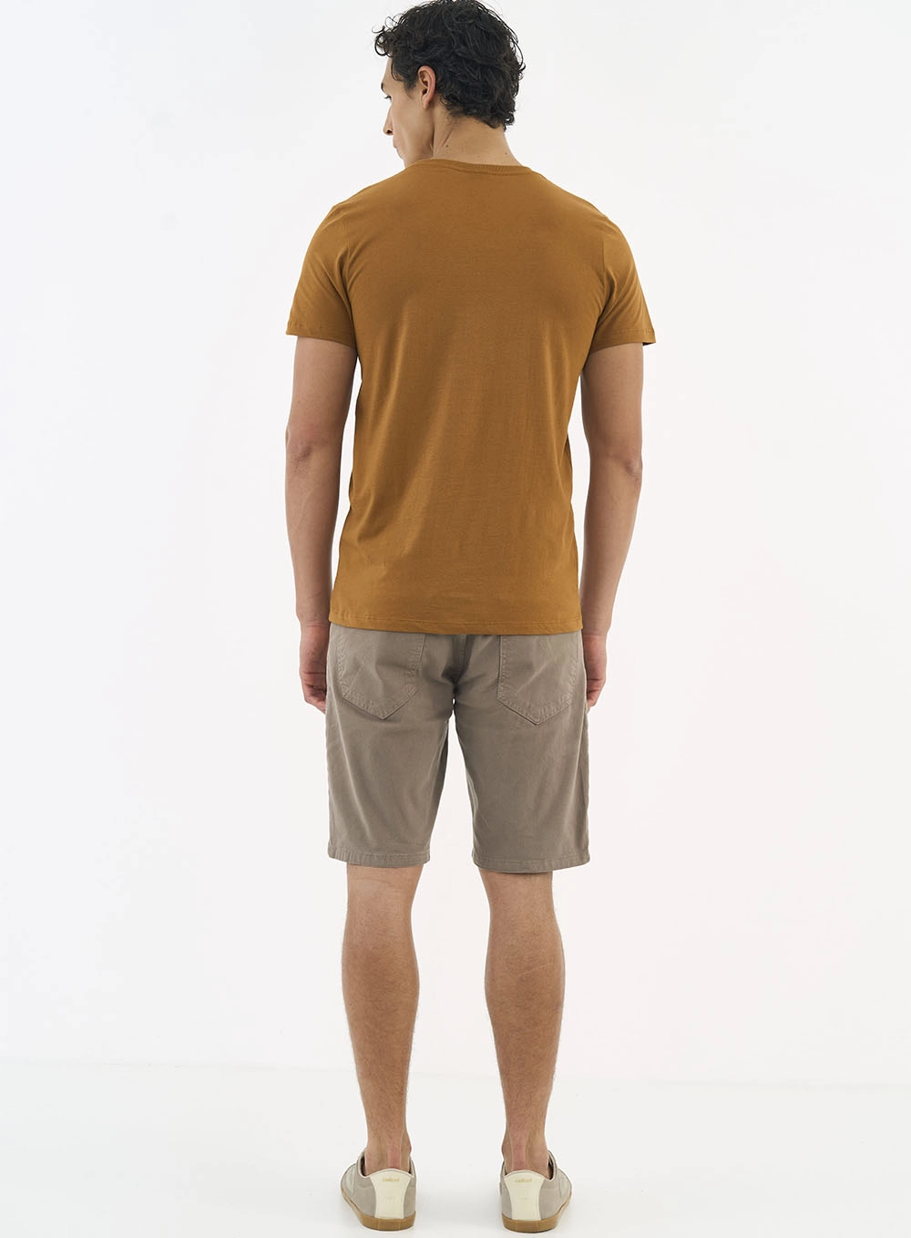 Camiseta Masculina Essential Marrom