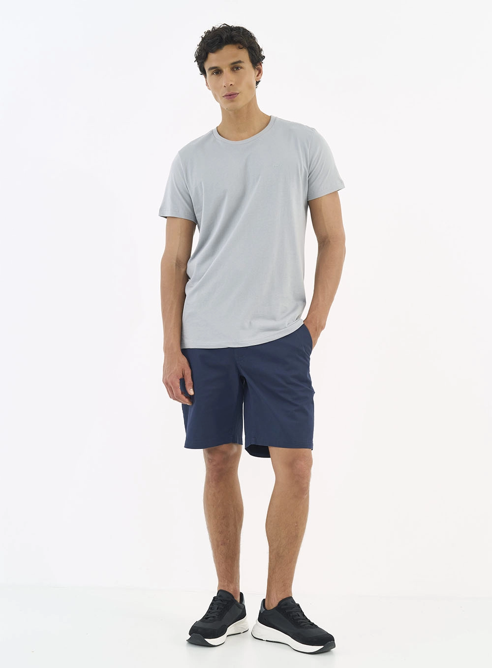 Camiseta Masculina Essential Cinza