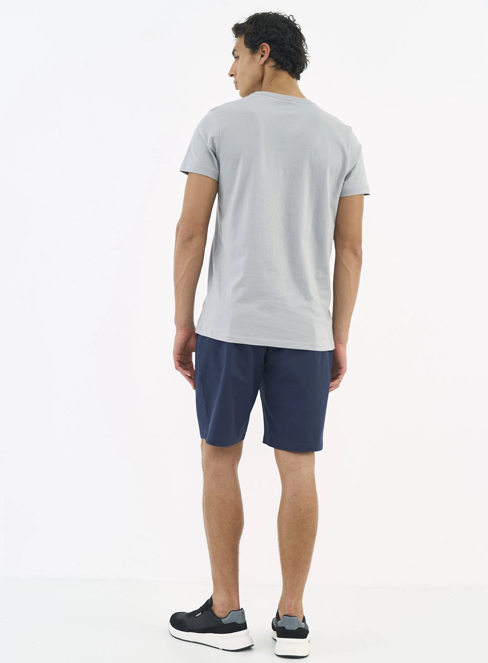 Camiseta Masculina Essential Cinza