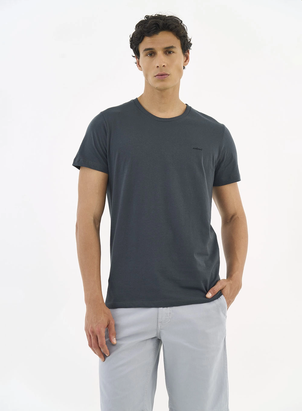 Camiseta Masculina Essential Cinza