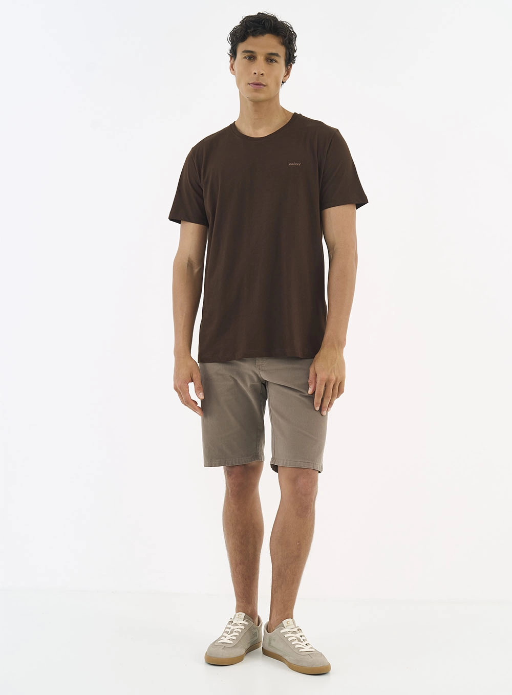 Camiseta Masculina Essential Marrom