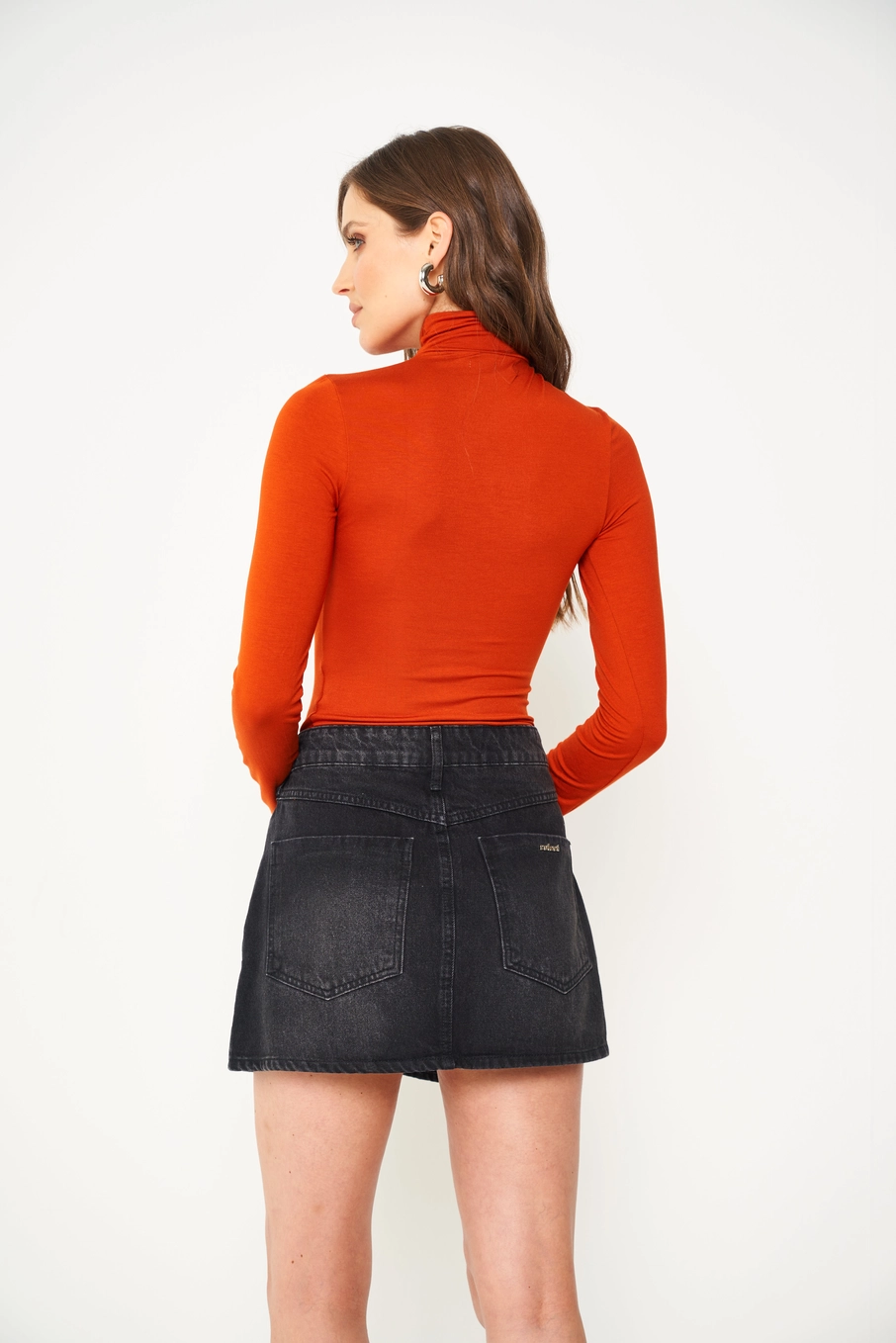 Blusa Feminina Slim Viscose Gola Alta Laranja
