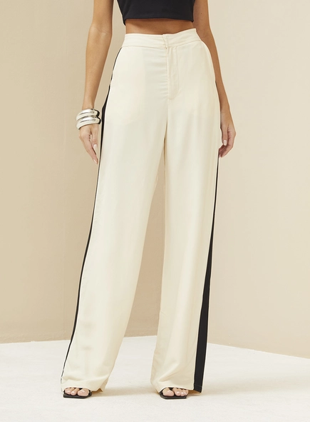 Calça Feminina Alfaiataria Com Listra Lateral