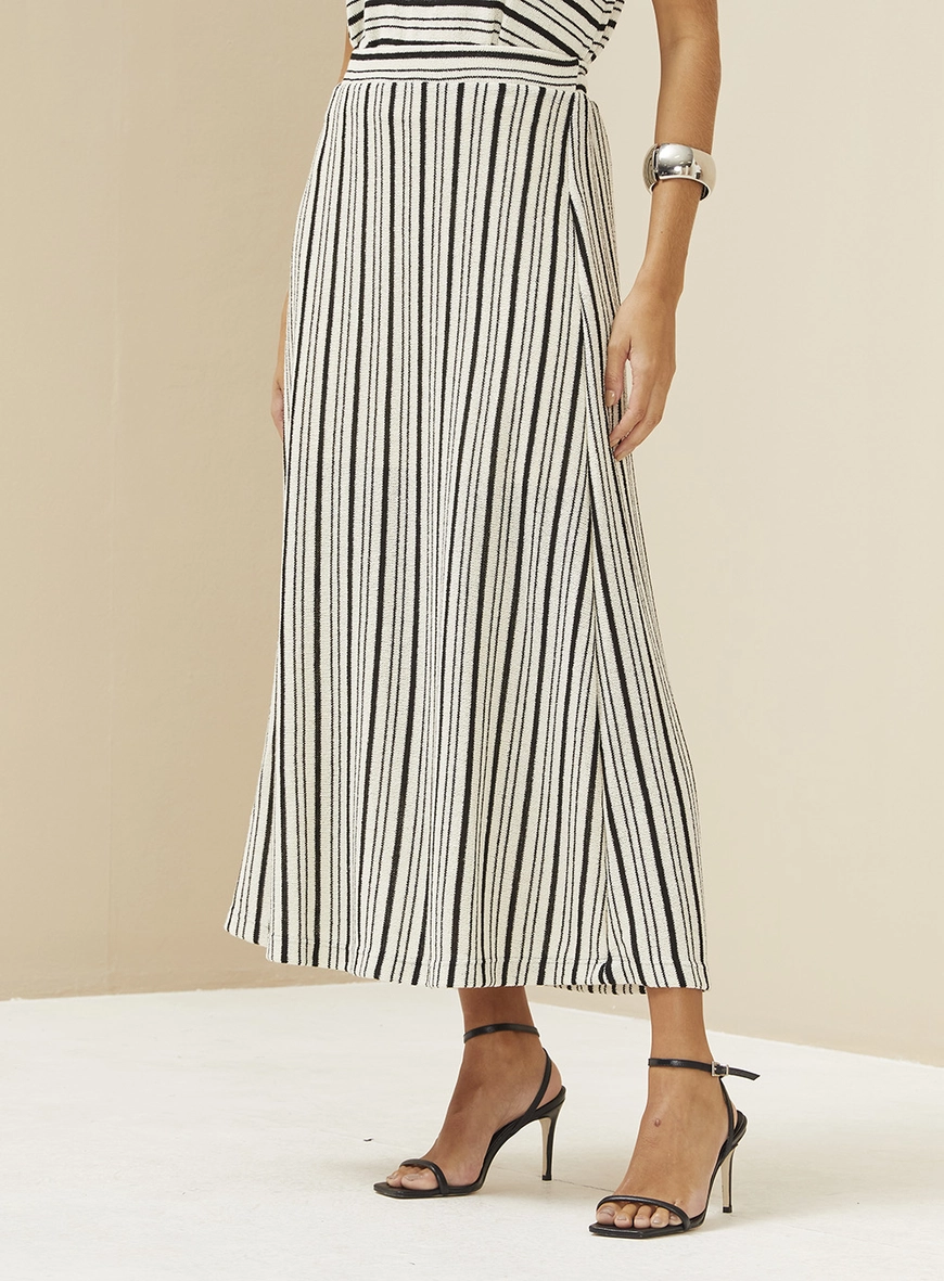 Saia Listrada Midi Evasê Estampados