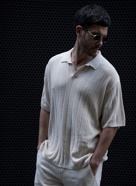 Polo Masculina Em Tricô Canelada