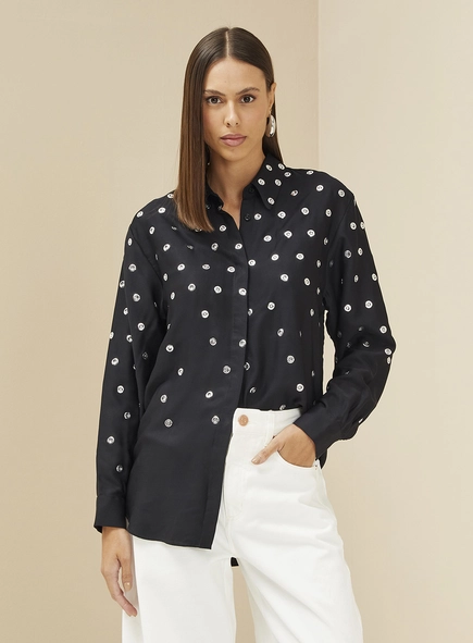Camisa Feminina Com Aplicação
