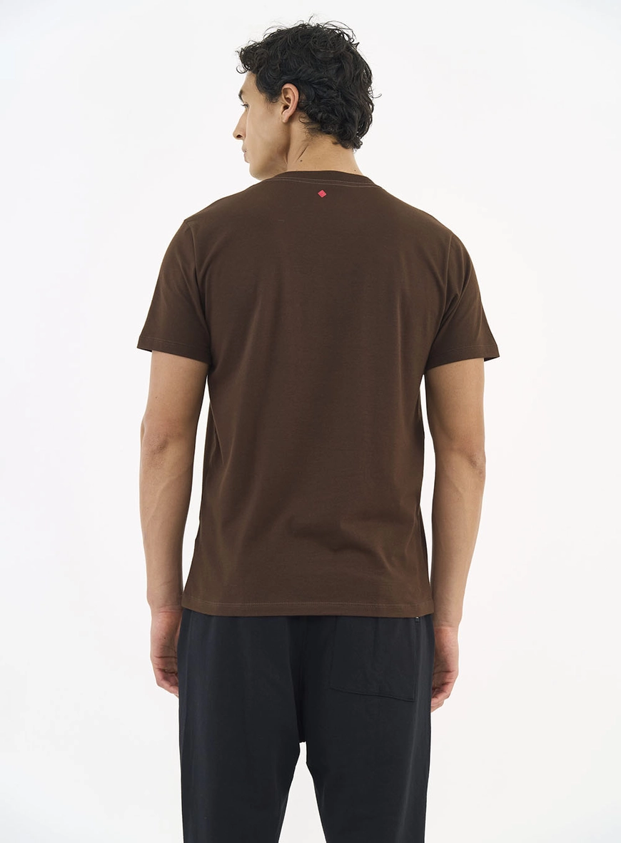 Camiseta Classic Manga Curta Marrom
