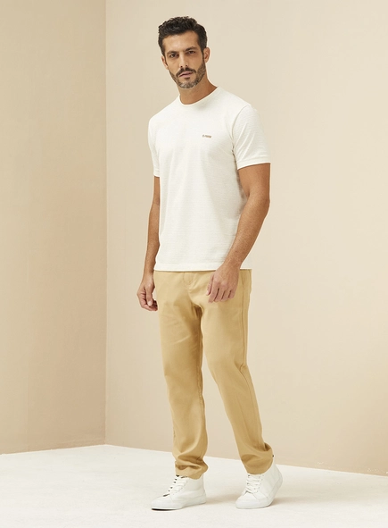 Camiseta Com Detalhe Em Listras