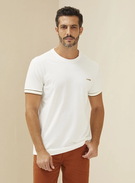 Camiseta Manga Curta Com Listra Na Manga