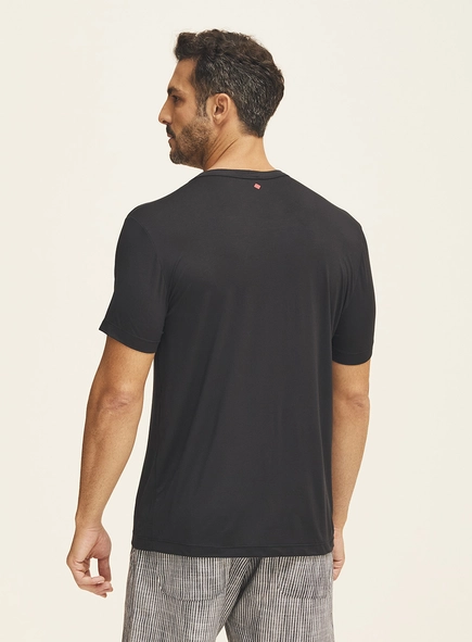 Camiseta Masculina Ajustada Com Logo
