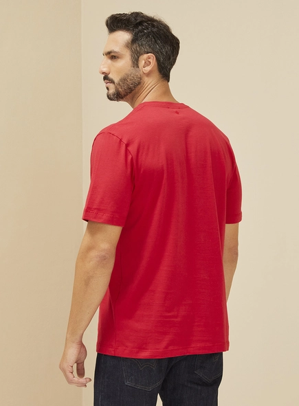 Camiseta Masculina Com Detalhe Em Estampa