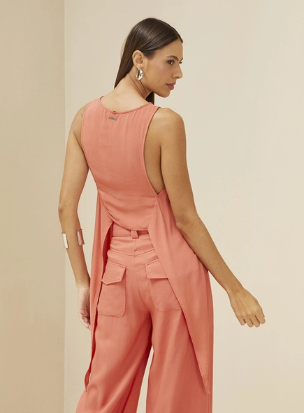Blusa Fluida Com Barra Assimétrica
